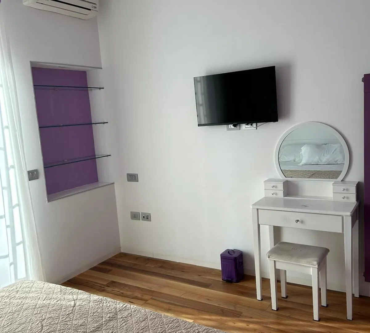 B&B Serangi - Il Piacere Di Sentirsi A Casa Cercola 0*,  Italien